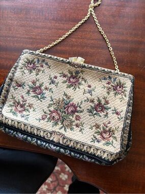 Vintage Floral Tapestry Handbag with Gold Chain